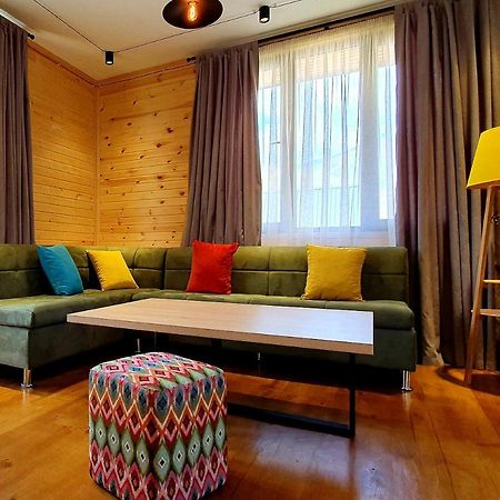 Hotel Migu Yard Kazbegi Bagian luar foto