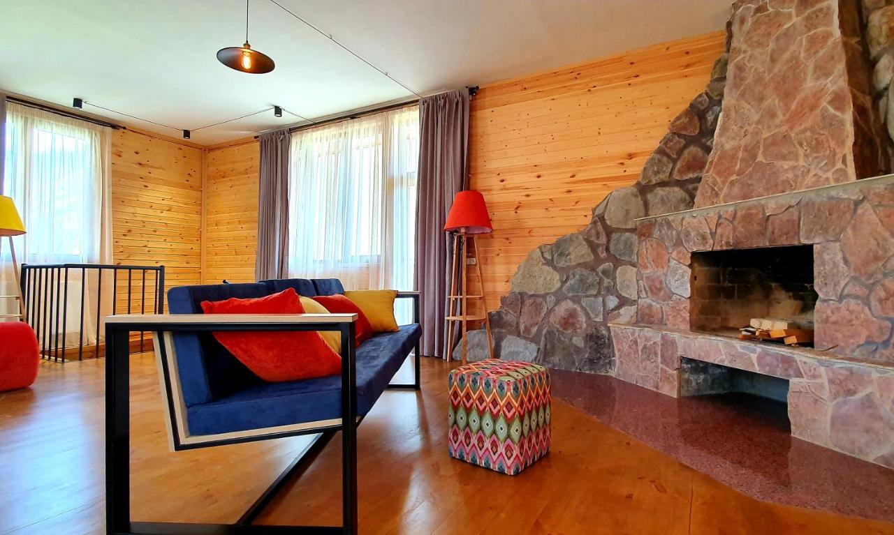 Hotel Migu Yard Kazbegi Bagian luar foto