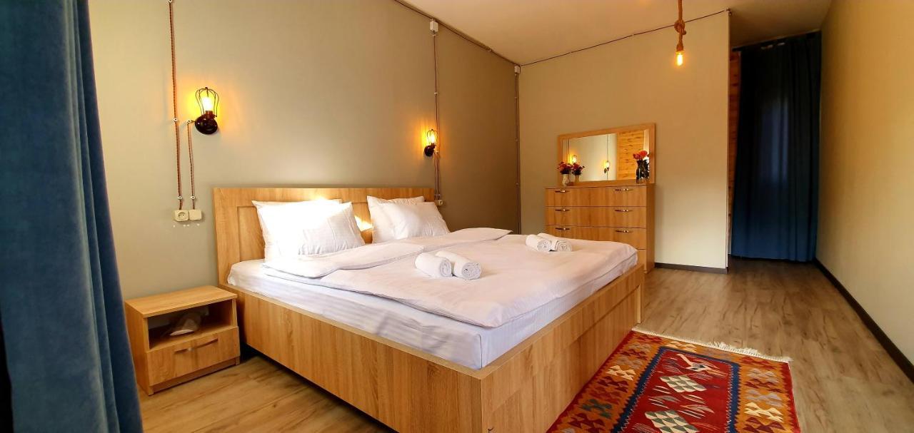 Hotel Migu Yard Kazbegi Bagian luar foto