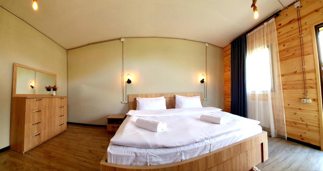 Hotel Migu Yard Kazbegi Bagian luar foto